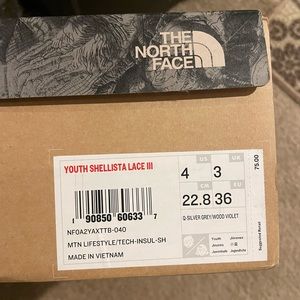 Girls Youth size 4 North Face winter boots.  Brand new in box.